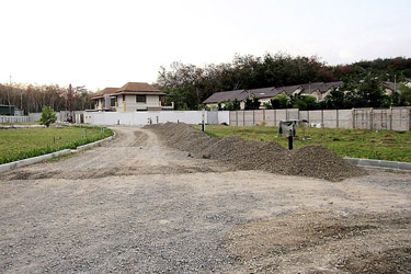 Preparing for putting the tarmac road on phase 1